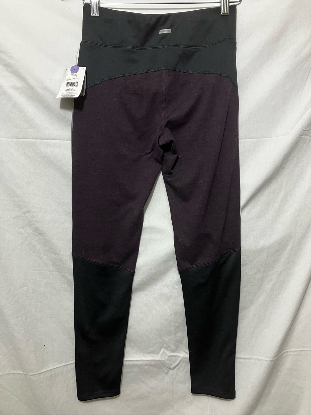 Athletic Works Black Leggings with Silver Reflective Trim - Picture 4 of 5